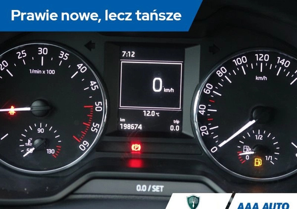 Skoda Octavia cena 35000 przebieg: 198669, rok produkcji 2014 z Kępno małe 232